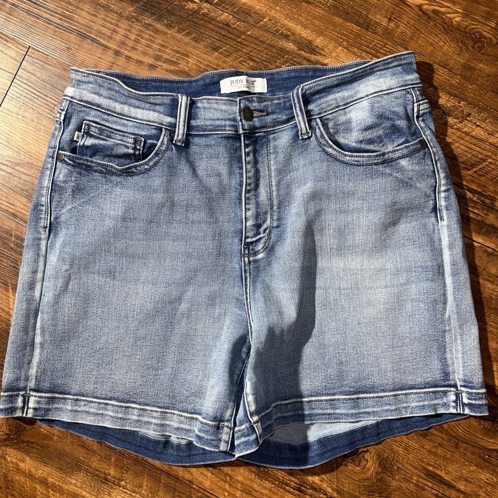 Judy Blue 2XL Women's High‎ Contrast Flap Pocket Jean Shorts